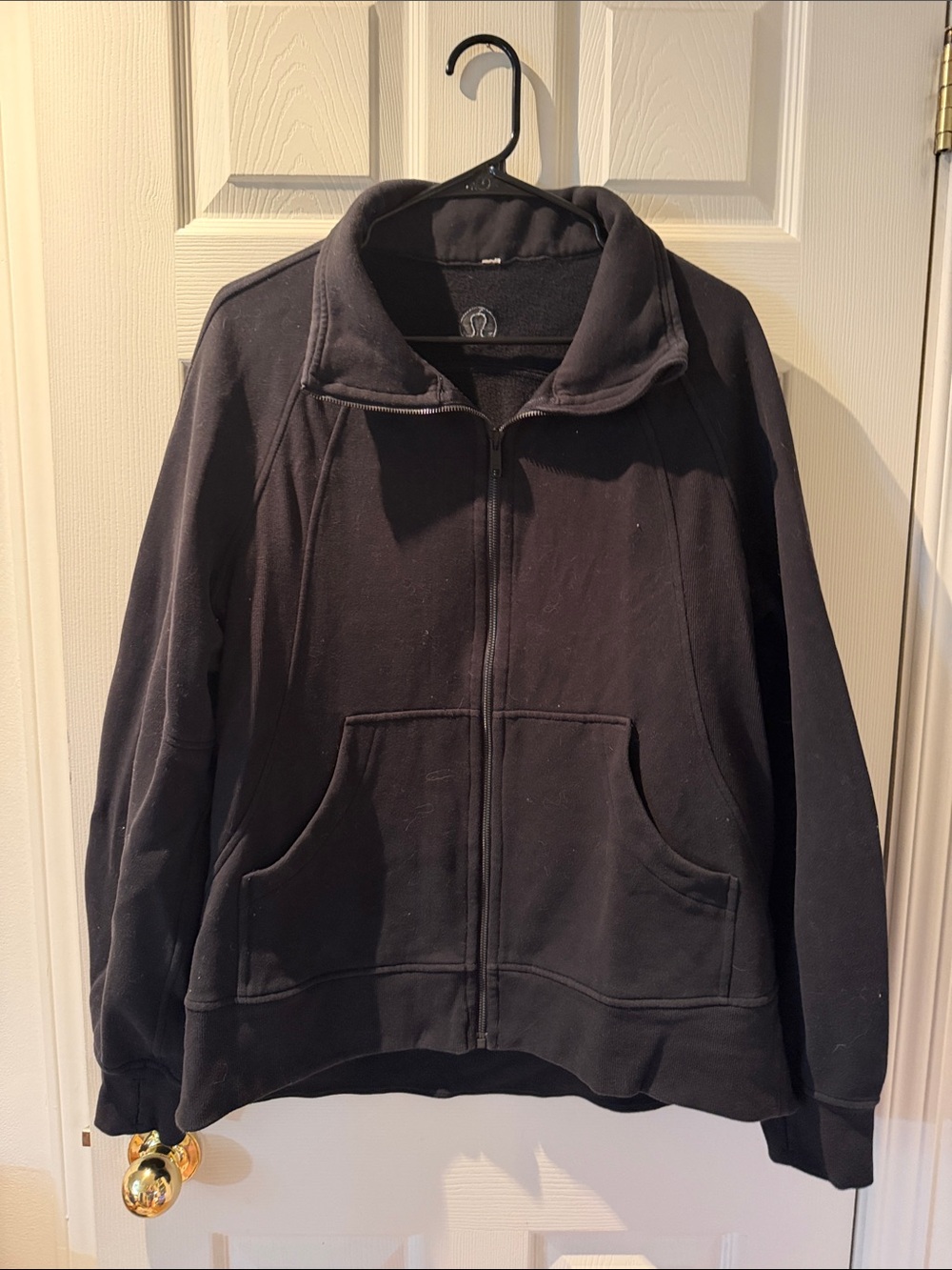 181 - Black Zip-Up Jacket - Lululemon